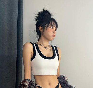 최예나(Choi