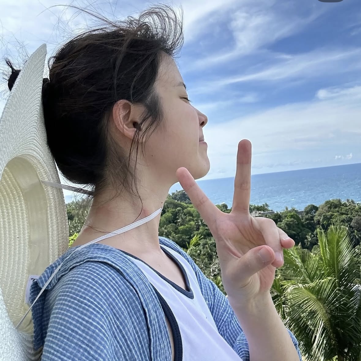 IU