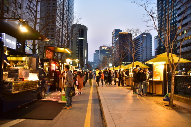清渓川夜市（청계천